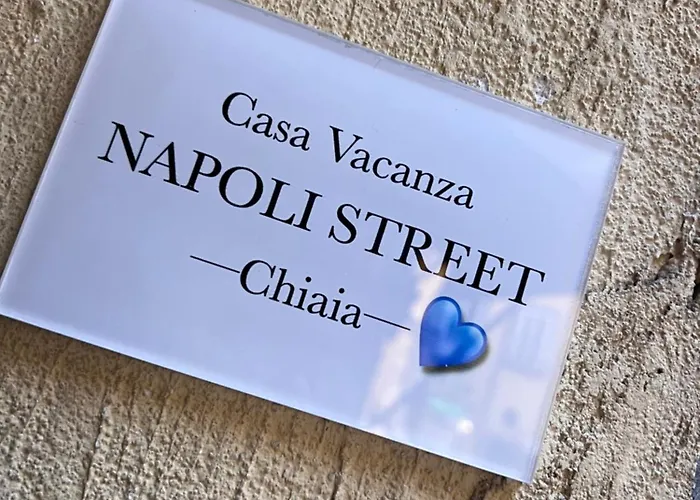 Napoli Street Chiaia